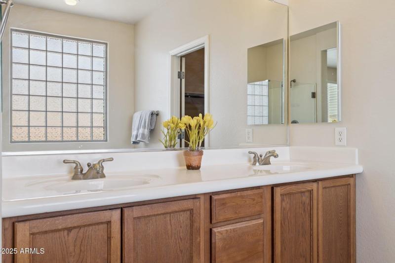 26-web-or-mls-3452-w-florimond-rd