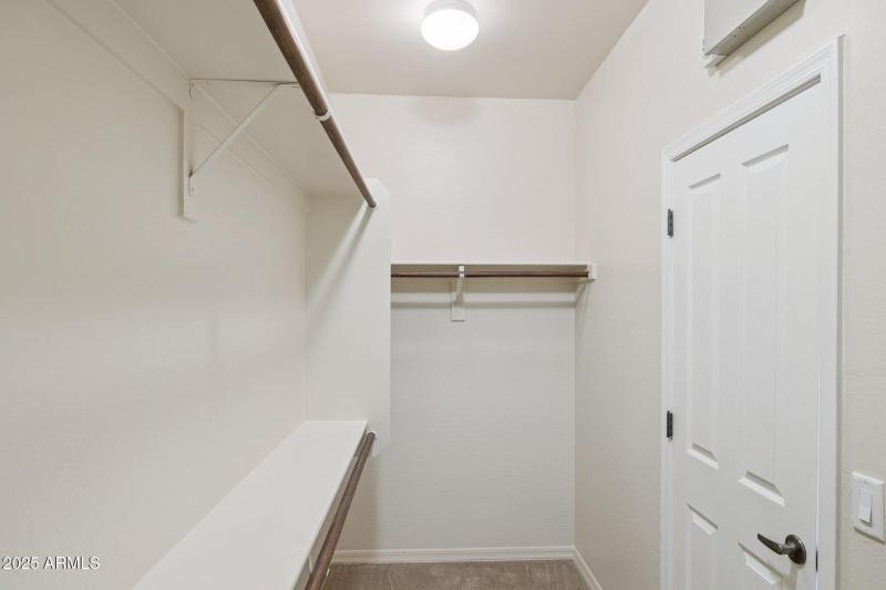 29-web-or-mls-3452-w-florimond-rd