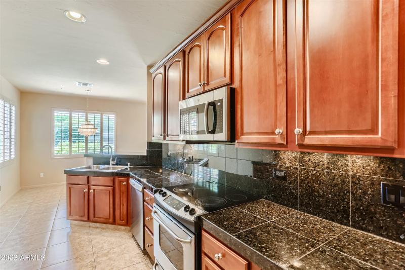 GRANITE COUNTERS