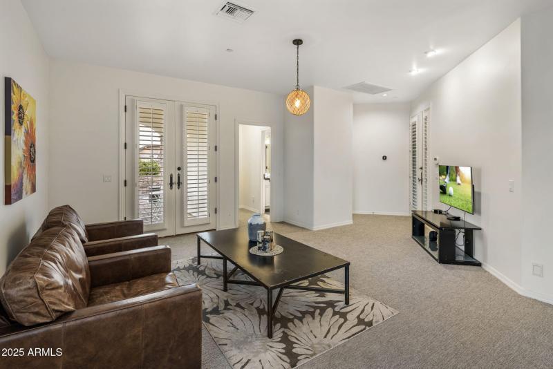 Guest House Livingroom