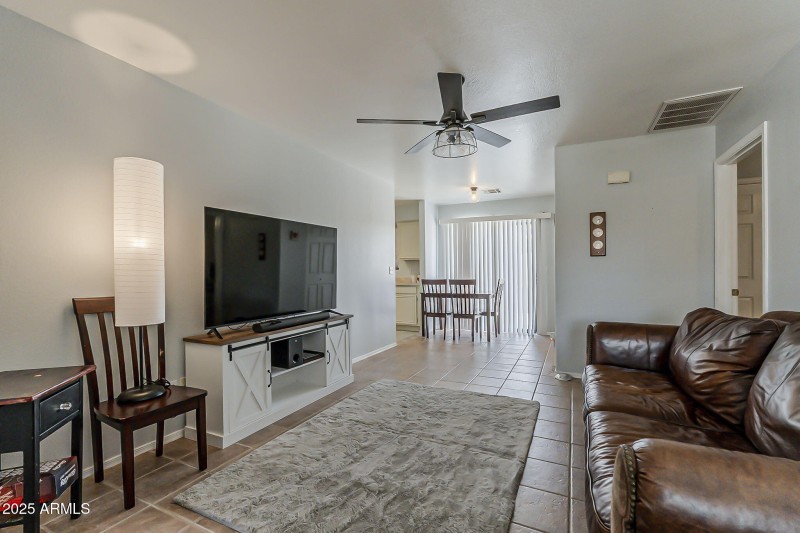 11-web-or-mls-Clubhouse-11