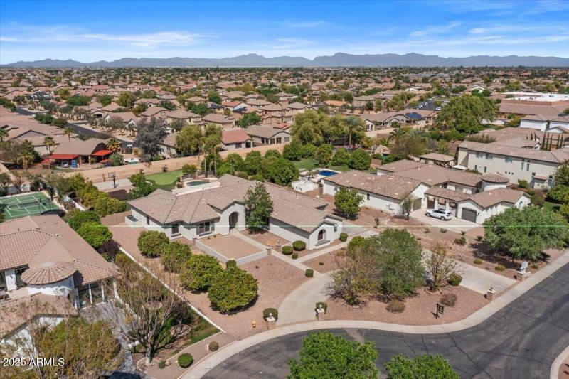 05-Aerial front of home