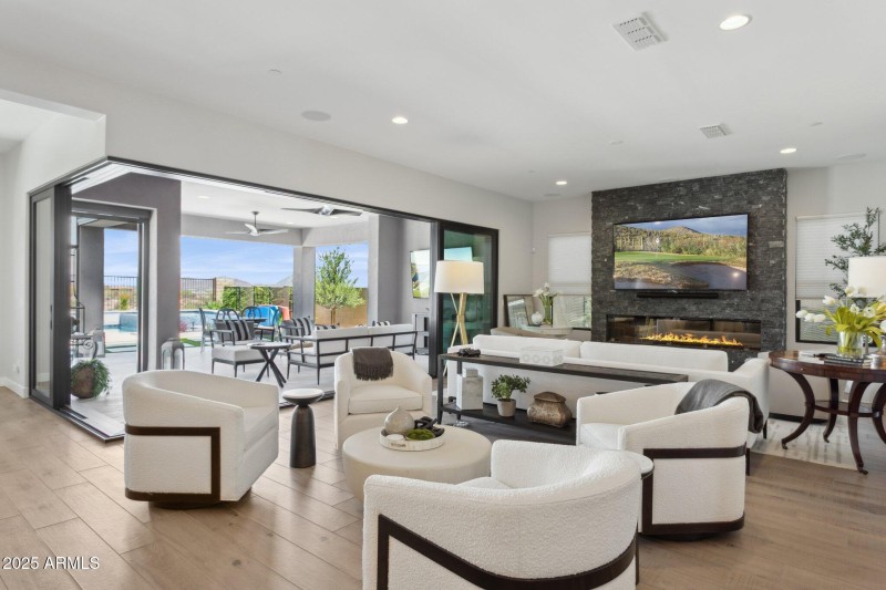 9-web-or-mls-13020-e-de-la-o-rd