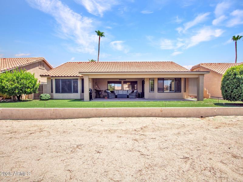 13-Backyard--Golf-Course-View-(3)