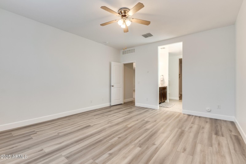 Complete with an Ensuite Bathroom