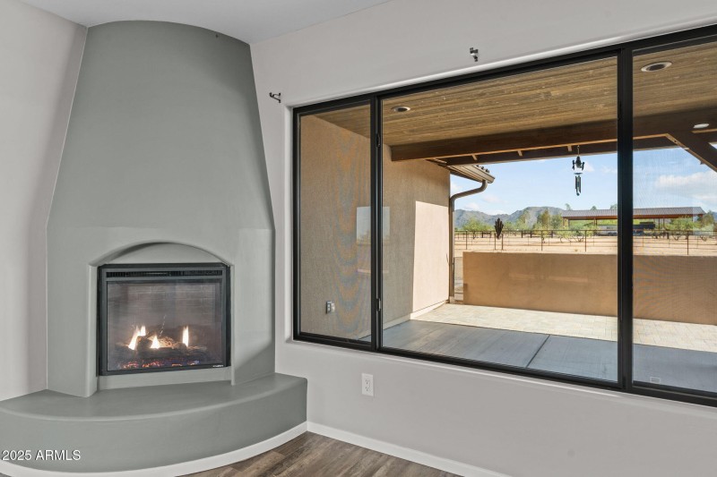Gas Fire Plcae