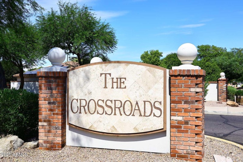 The Crossroads-Sign