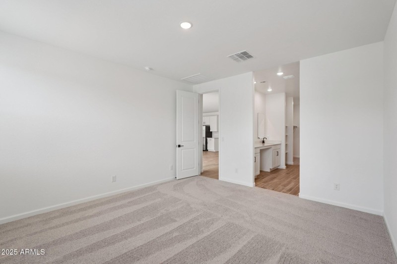 31-web-or-mls-La Senda Dr W-S2007-031