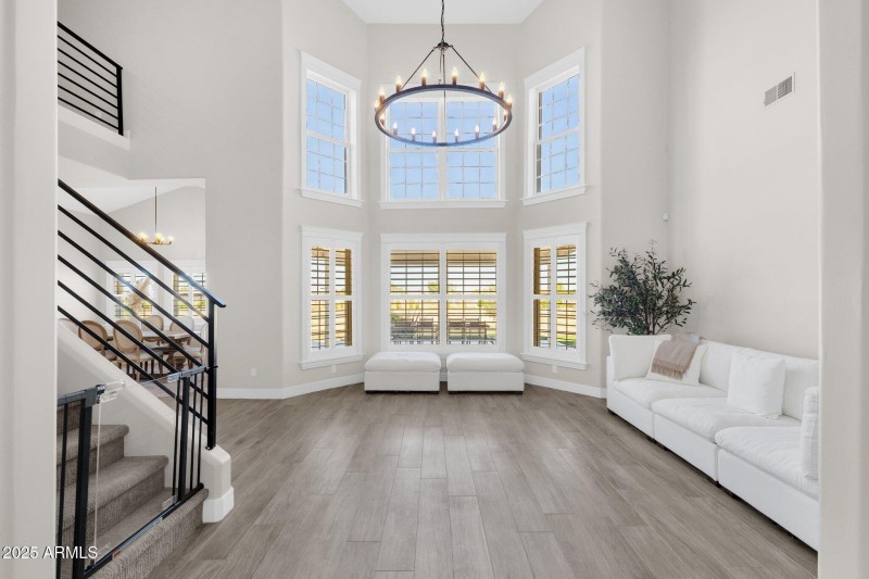 17-web-or-mls-856-w-quail-cir