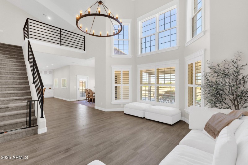 19-web-or-mls-856-w-quail-cir