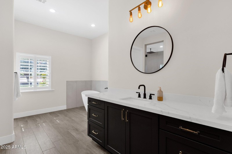 37-web-or-mls-856-w-quail-cir