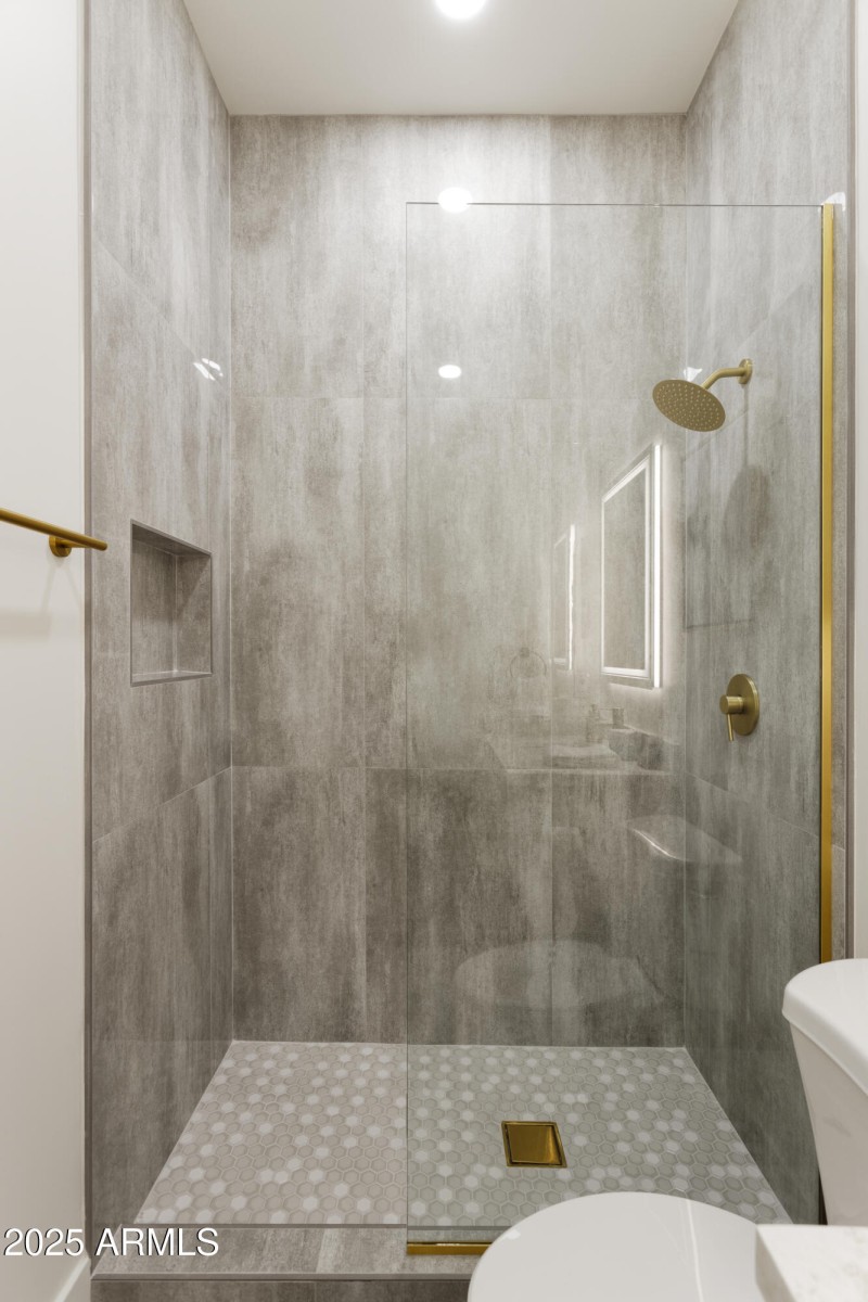 PropertyImageCo_7520EHIghlandAve_WEB_000