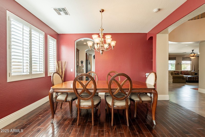 27-web-or-mls-Turnberry-27