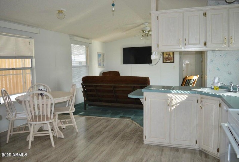 20241004173359529863000000-o