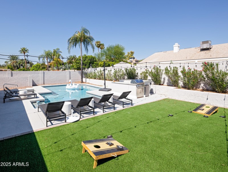 PROPERTYIMAGECO_5502EGrandviewRd_WEB-39