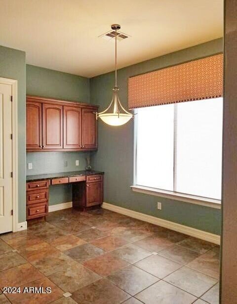 5972-s-mack-ct-gilbert-az-breakfast-nook