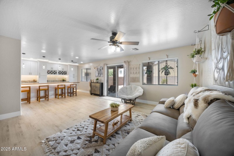 5-web-or-mls-43760-w-magnolia-rd