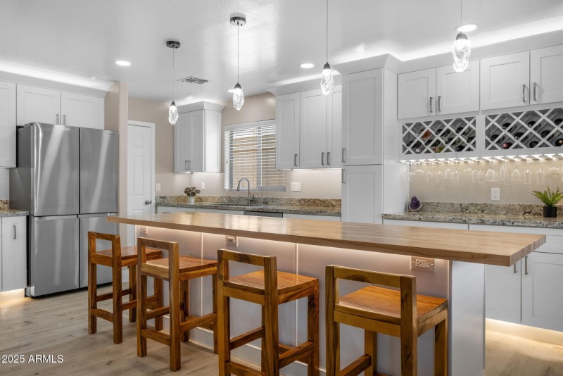 19-web-or-mls-43760-w-magnolia-rd