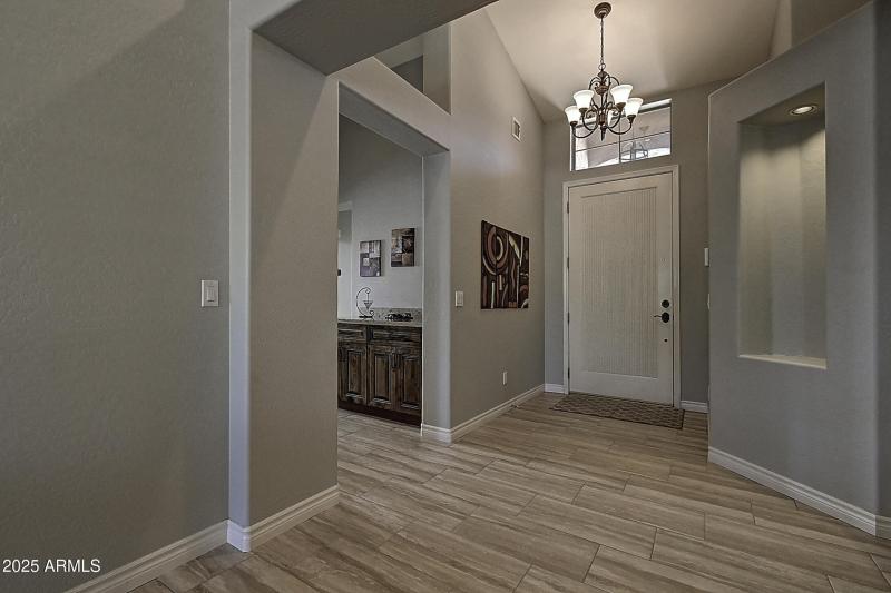 634 W Goldfinch Way (1)