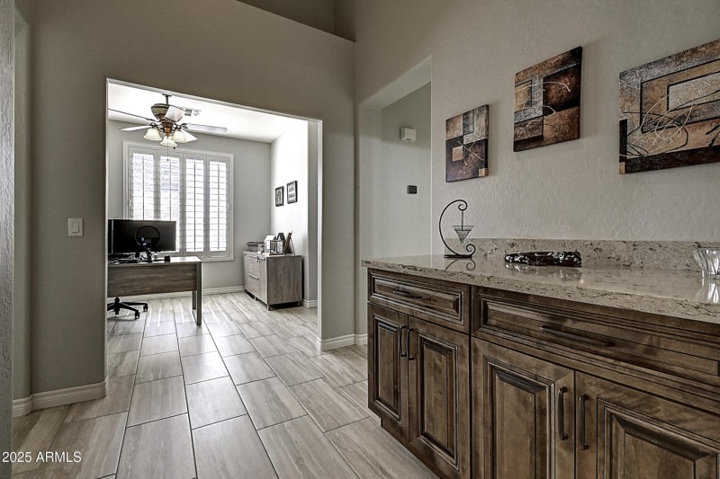 634 W Goldfinch Way (9)