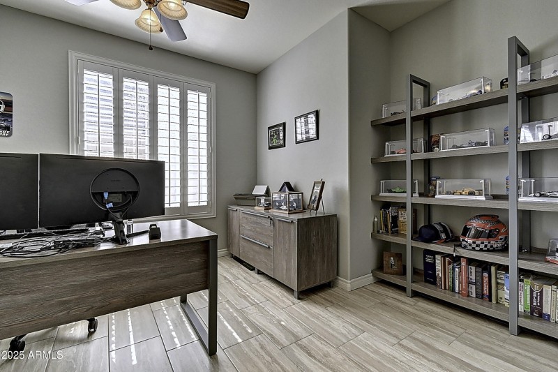 634 W Goldfinch Way (12)