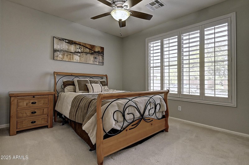 634 W Goldfinch Way (27)