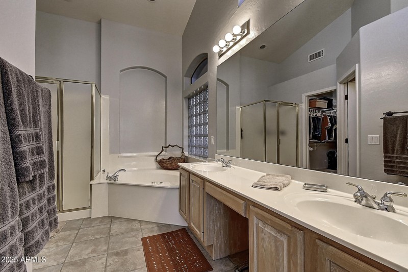 634 W Goldfinch Way (36)