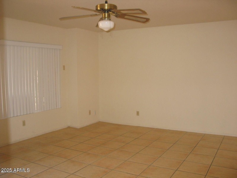 20110514204712915392000000-o