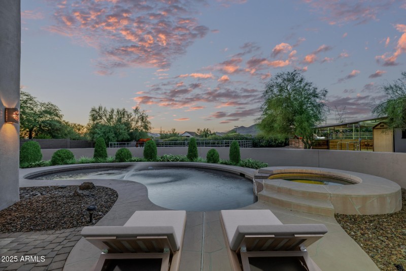 virtual_staging-08-Backyard-result-01