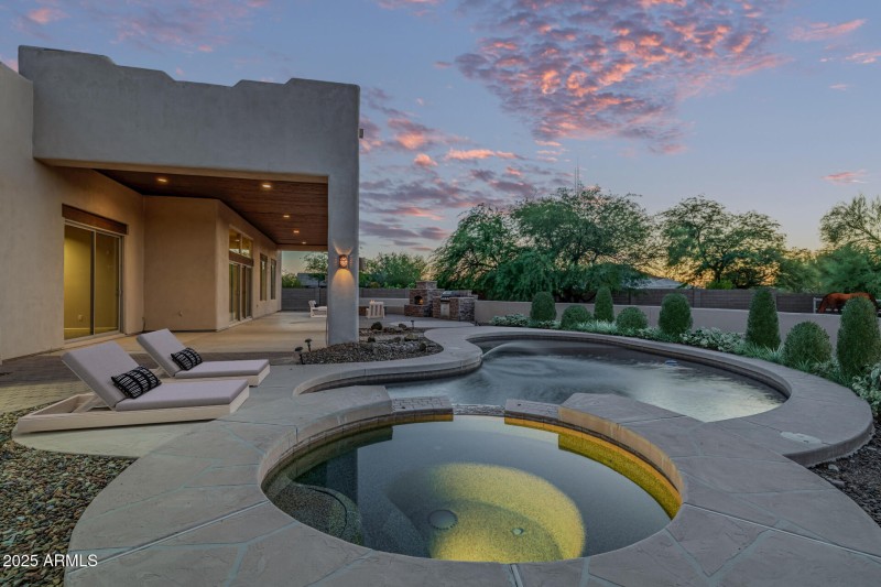 virtual_staging-09-Backyard-result-01