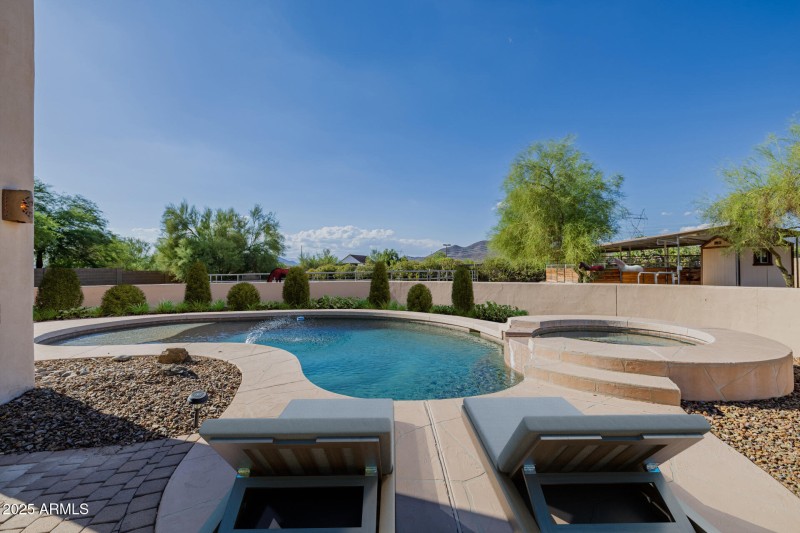 virtual_staging-14-Backyard-result-01