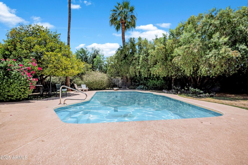 Pool Virtually Filled