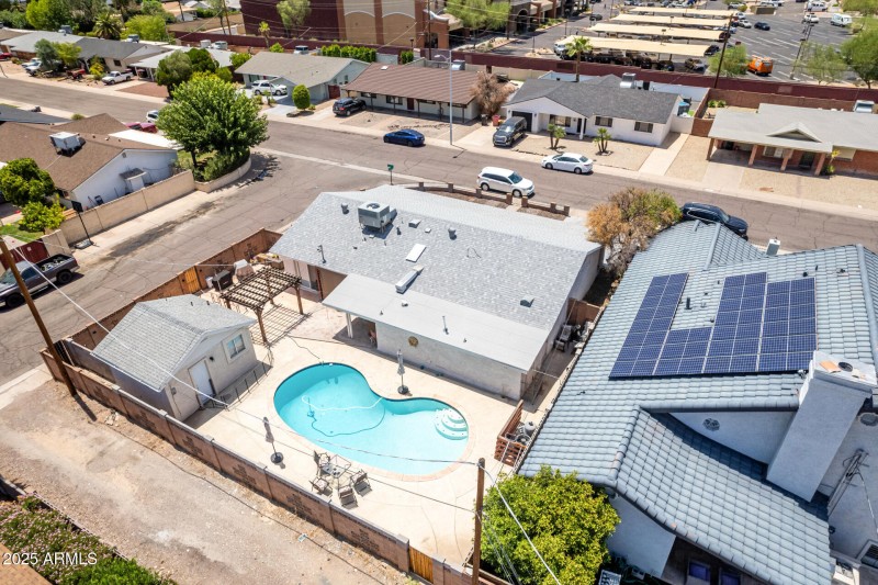 D92BAE78-AE1D-4E5C-B231-CDE1DA6CF39A