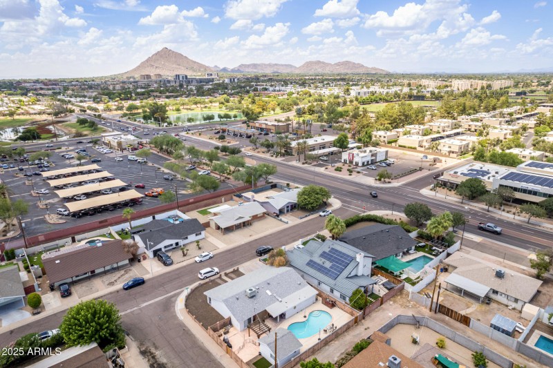 B31B7995-84CE-4C5F-803B-49C82A174E01