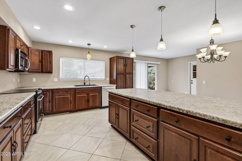 19_13219_Ashwood18_mls