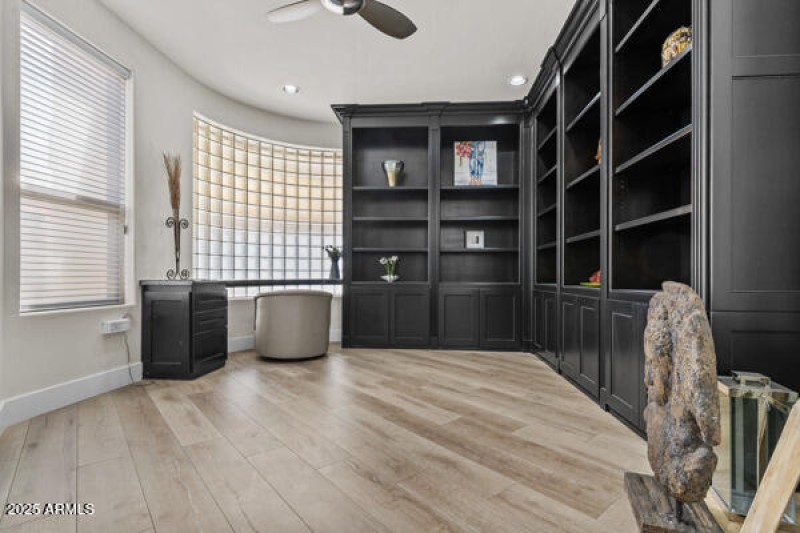 133977538737264554_133977538657457950_DS