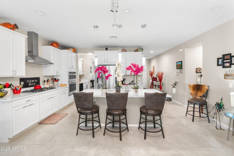 Fully Equipped Kitchen Amenities