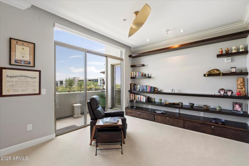 Sitting Area of BR 3