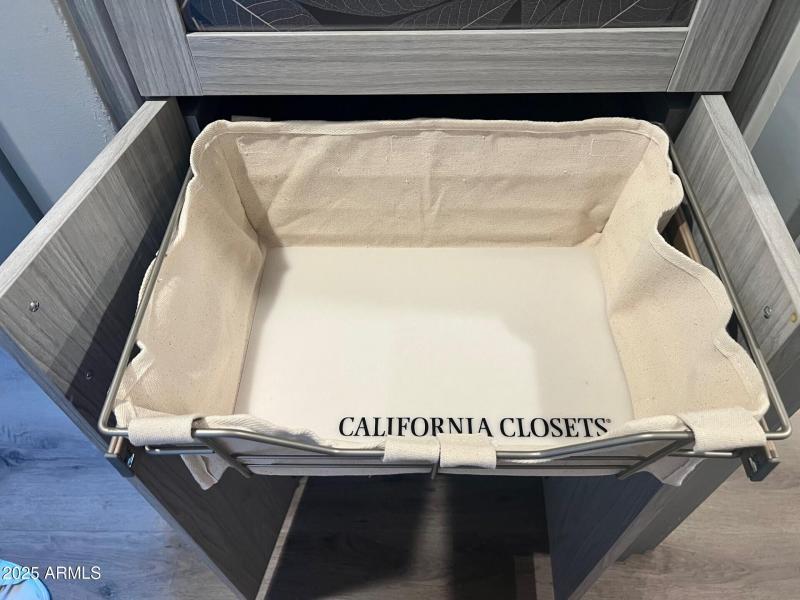 WASHINGTON CALIFORNIA CLOSETS