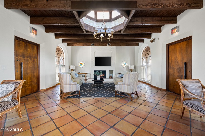 Clubhouse Entertaining