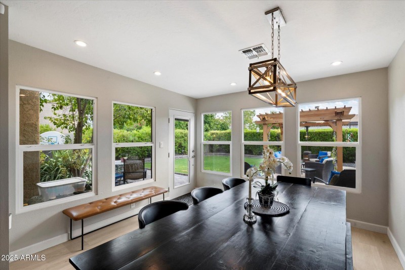 12 Breakfast Room 53-NEW