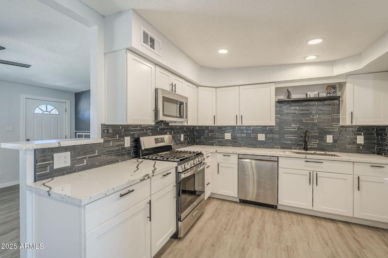 11-web-or-mls-Glenview-11