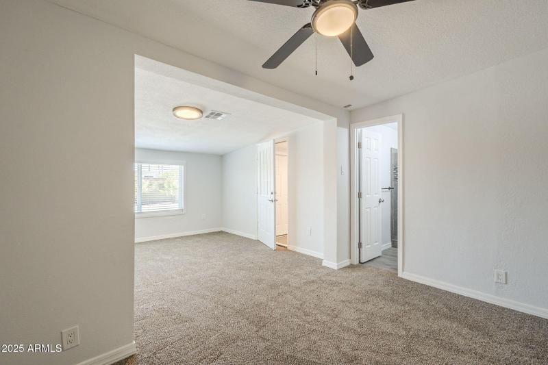 Primary suite with sitting room