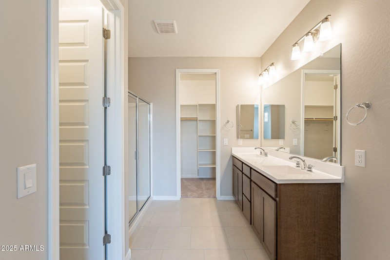 18-web-or-mls-Hilton-18 (2)