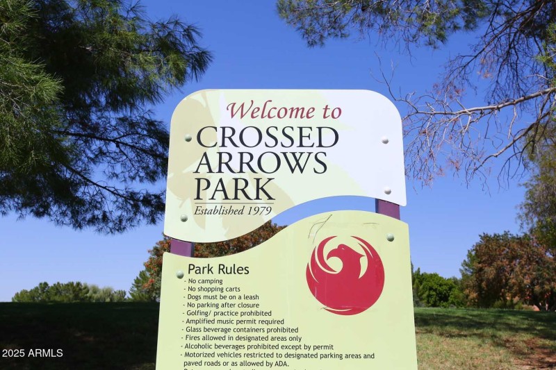 Crossed Arrows Park-Sign