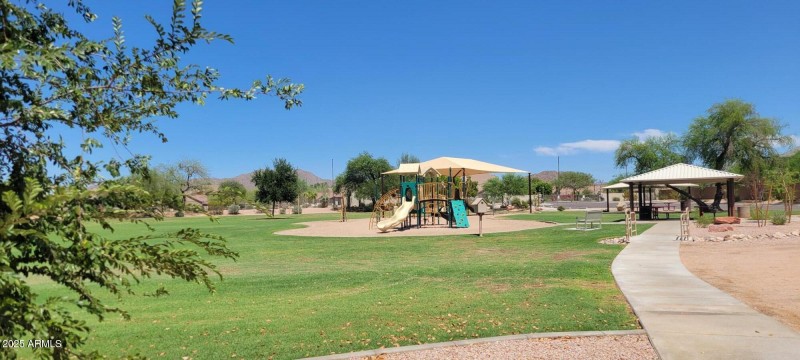 REd Rock Park full view