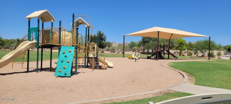 Red Rock park kids play