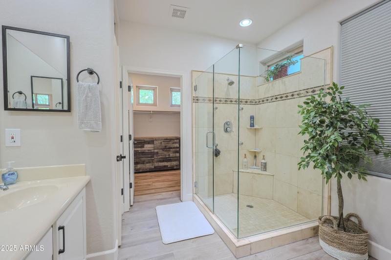 2462 W TURTLE HILL DR