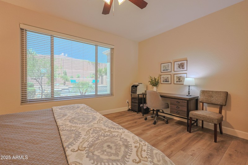 2462 W TURTLE HILL DR