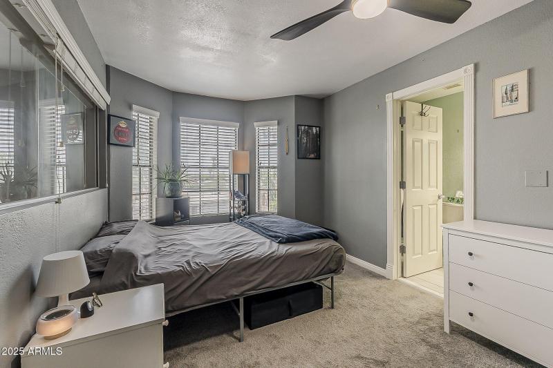 27-web-or-mls-Southern Ave-27